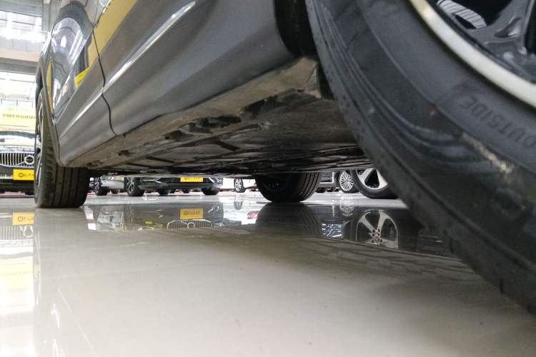 Used Mercedes-Benz GLB 2023 GLB 220 Fashion Model Left Side Sill