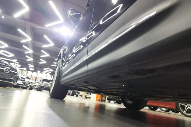 Used Mercedes-Benz GLB 2023 GLB 220 Sport Edition Left Side Sill