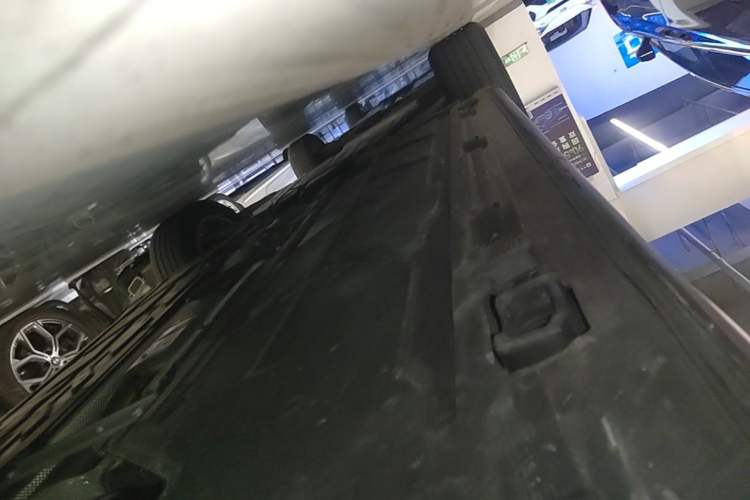 Used Mercedes-Benz GLB 2023 GLB 220 Sport Edition Left Side Sill