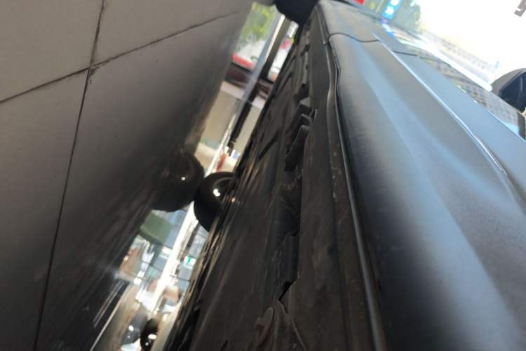Used Mercedes-Benz GLB 2023 GLB 220 Sport Edition Left Side Sill