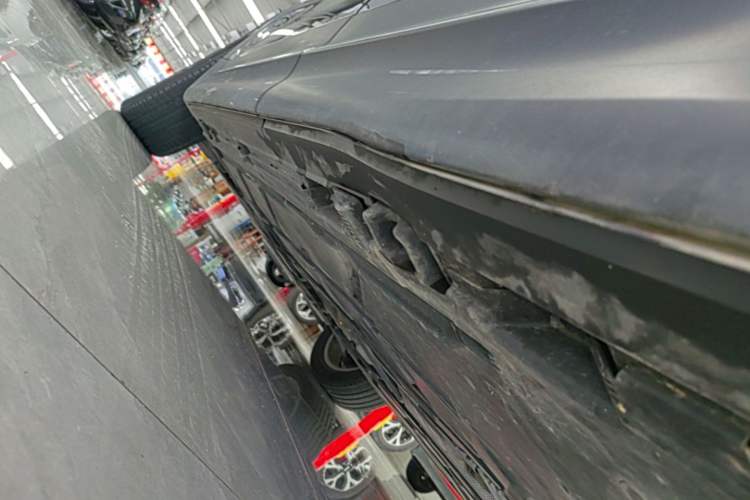 Used Mercedes-Benz GLB 2023 GLB 220 Sport Edition Left Side Sill