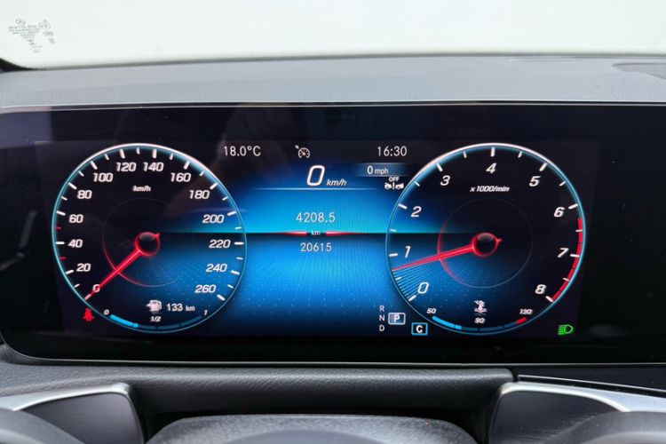 Used Mercedes-Benz GLB 2023 GLB 220 Sport Edition Odometer Close Up