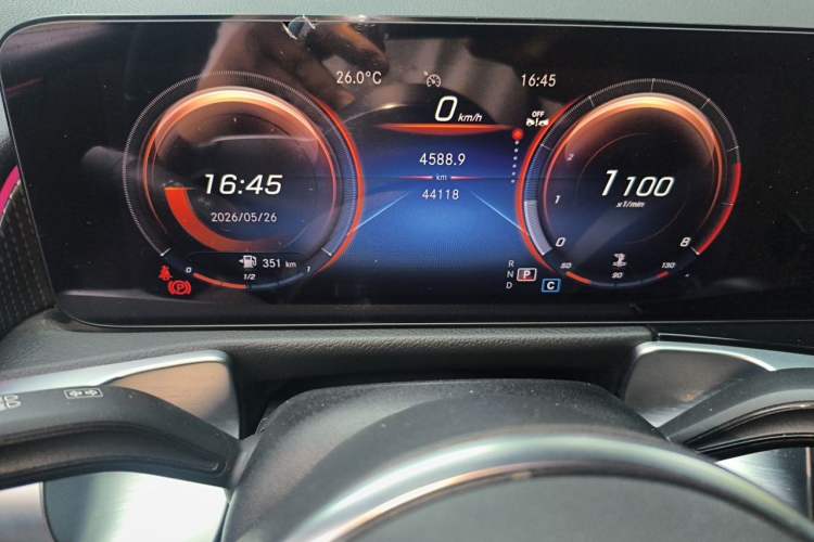 Used Mercedes-Benz GLB 2023 GLB 200 Fashion Model Odometer Close Up
