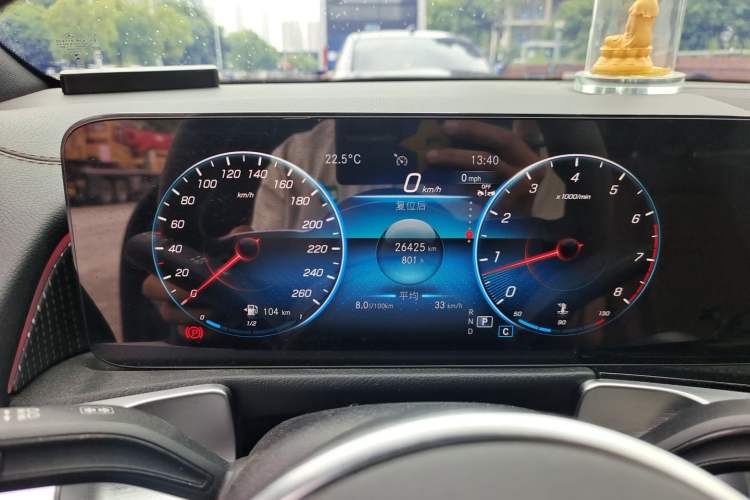Used Mercedes-Benz GLB 2023 GLB 220 Sport Edition Odometer Close Up