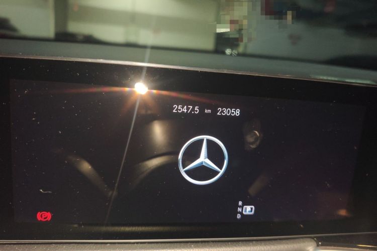 Used Mercedes-Benz GLB 2023 GLB 220 Sport Edition Odometer Close Up