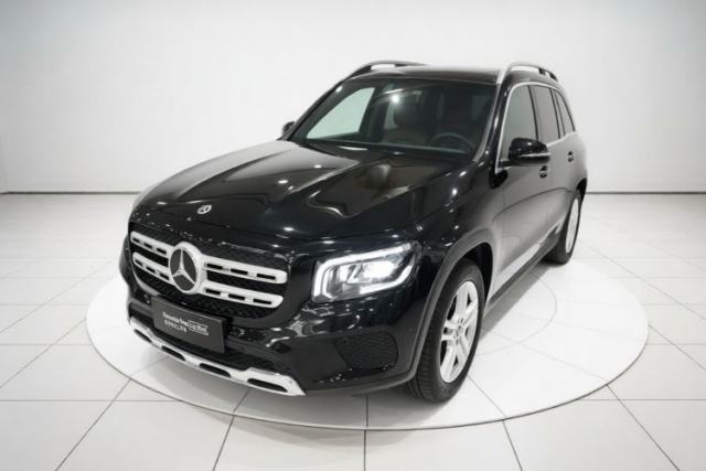 Mercedes-Benz GLB 2023 GLB 220 Sport Edition مستعملة