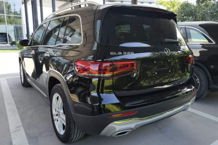 Used Mercedes-Benz GLB 2023 GLB 220 Sport Edition Rear Left 45 Deg