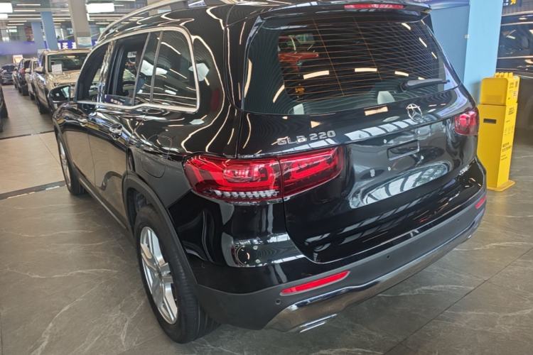 Used Mercedes-Benz GLB 2023 GLB 220 Sport Edition Rear Left 45 Deg