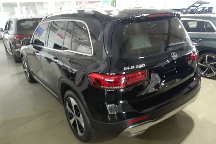 Used Mercedes-Benz GLB 2023 GLB 220 Fashion Model Rear Left 45 Deg