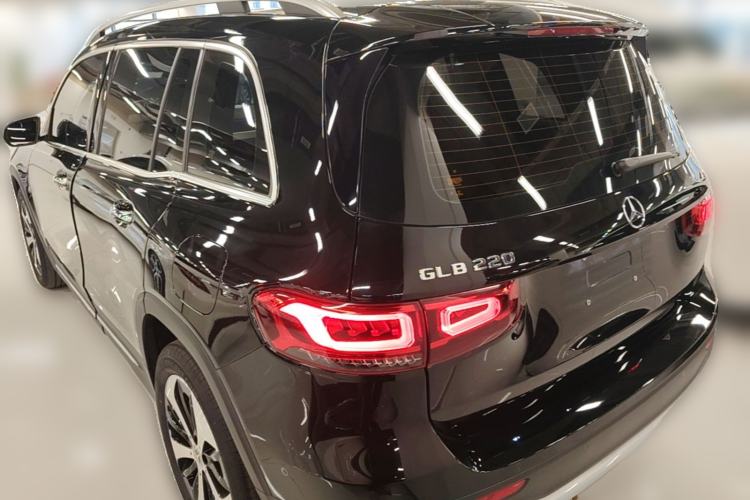 Used Mercedes-Benz GLB 2023 GLB 220 Fashion Model Rear Left 45 Deg