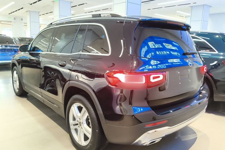Used Mercedes-Benz GLB 2023 GLB 200 Dynamic Edition Rear Left 45 Deg