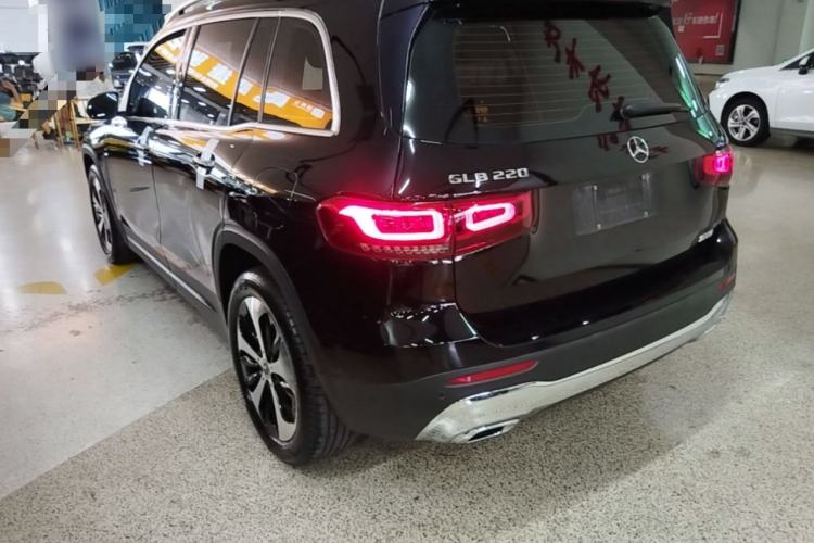 Used Mercedes-Benz GLB 2023 GLB 220 Fashion Model Rear Left 45 Deg