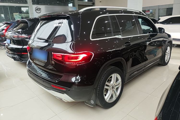 Used Mercedes-Benz GLB 2023 GLB 200 Dynamic Edition Rear Right 45 Deg