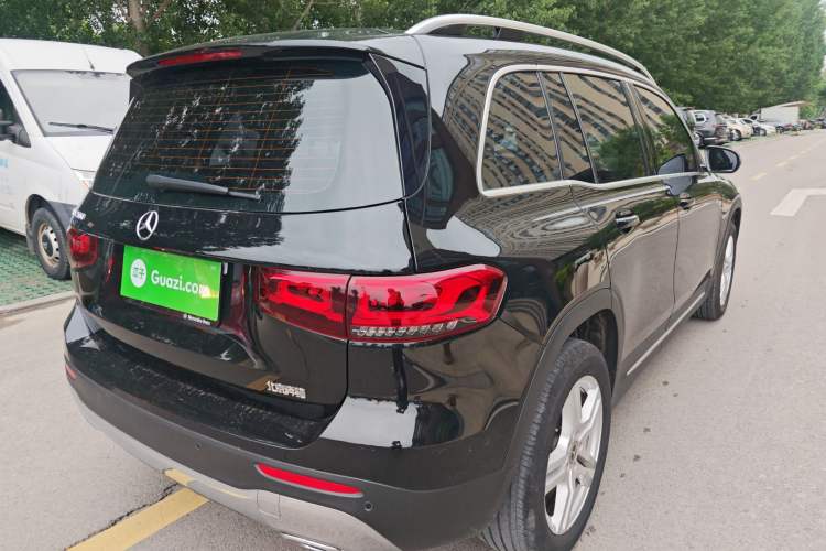 Used Mercedes-Benz GLB 2023 Refresh GLB 200 Fashion Edition Rear Right 45 Deg