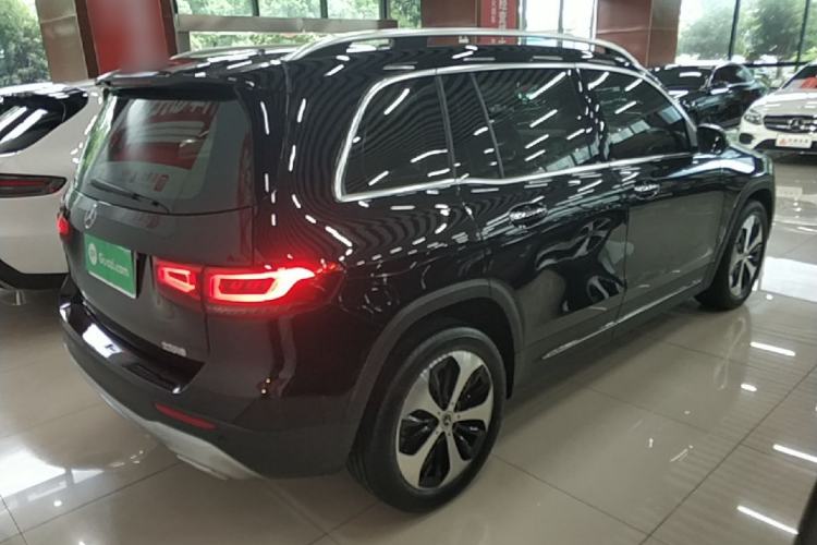 Used Mercedes-Benz GLB 2023 GLB 220 Fashion Model Rear Right 45 Deg