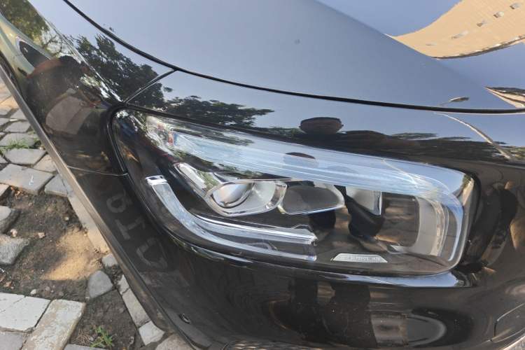 Used Mercedes-Benz GLB 2023 GLB 220 Fashion Model Right Front Headlight