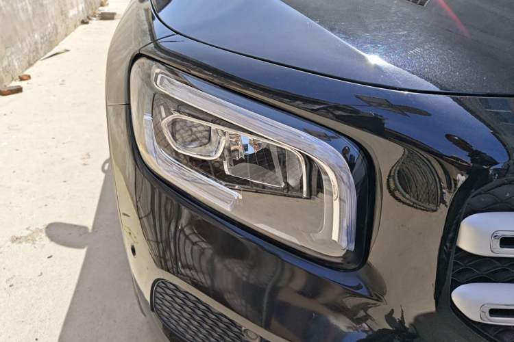 Used Mercedes-Benz GLB 2023 GLB 220 Fashion Model Right Front Headlight