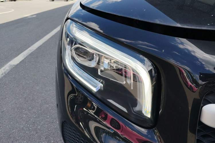 Used Mercedes-Benz GLB 2023 GLB 220 Sport Edition Right Front Headlight