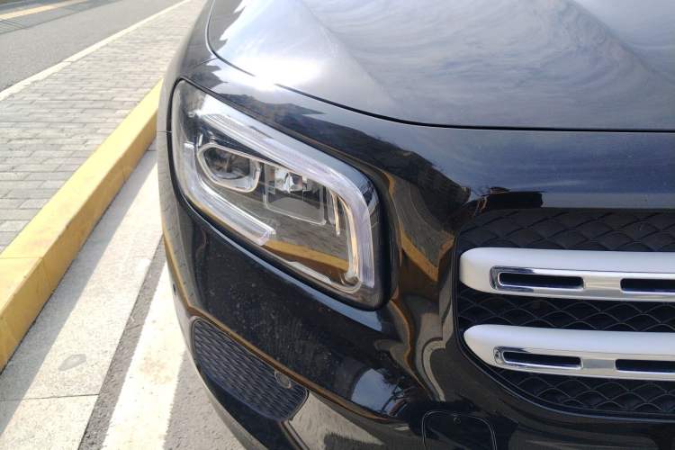 Used Mercedes-Benz GLB 2023 GLB 220 Fashion Model Right Front Headlight