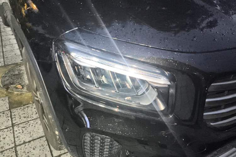 Used Mercedes-Benz GLB 2023 Refreshed GLB 200 Dynamic Edition Right Front Headlight