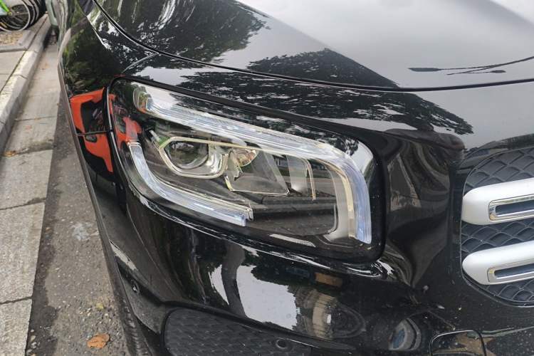 Used Mercedes-Benz GLB 2023 GLB 200 Fashion Model Right Front Headlight