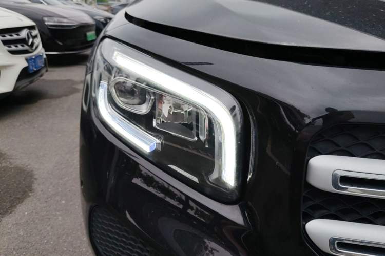 Used Mercedes-Benz GLB 2023 GLB 220 Sport Edition Right Front Headlight