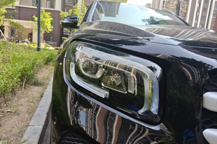 Used Mercedes-Benz GLB 2023 GLB 220 Fashion Model Right Front Headlight