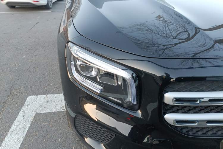 Used Mercedes-Benz GLB 2023 GLB 220 Fashion Model Right Front Headlight