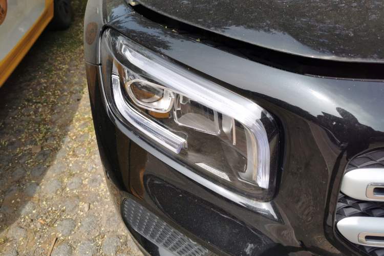 Used Mercedes-Benz GLB 2023 GLB 220 Sport Edition Right Front Headlight