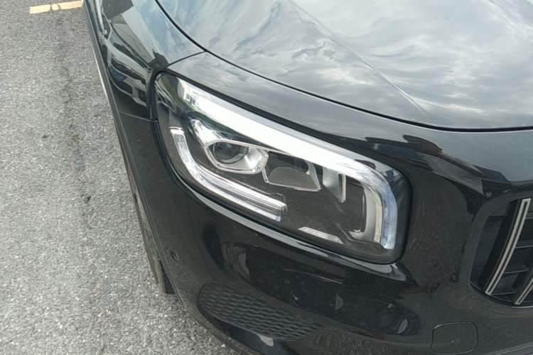 Used Mercedes-Benz GLB 2023 GLB 220 Fashion Model Right Front Headlight