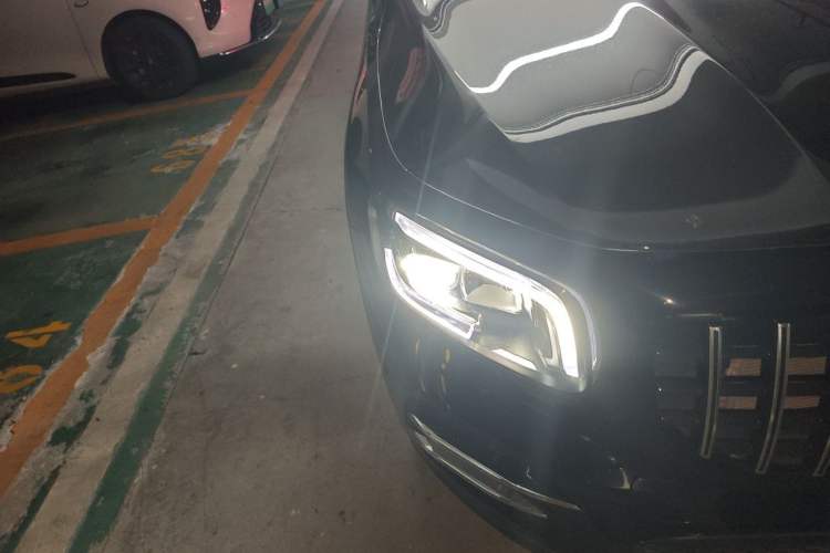 Used Mercedes-Benz GLB 2023 GLB 220 Sport Edition Right Front Headlight