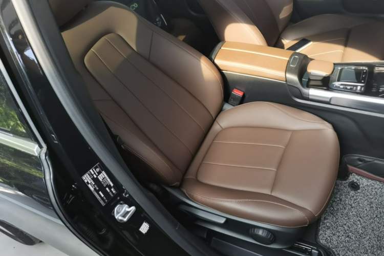 Used Mercedes-Benz GLB 2023 GLB 220 Sport Edition Right Front Seat