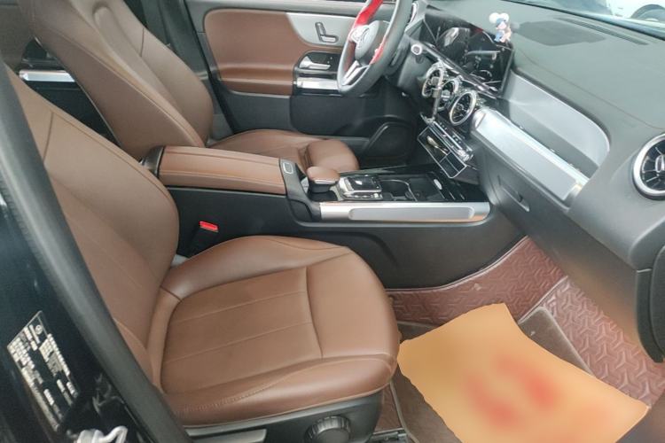 Used Mercedes-Benz GLB 2023 GLB 200 Dynamic Edition Right Front Seat