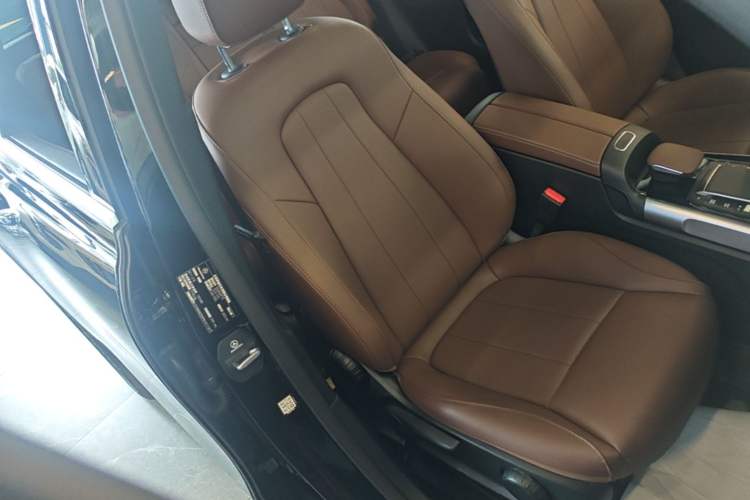 Used Mercedes-Benz GLB 2023 GLB 220 Sport Edition Right Front Seat