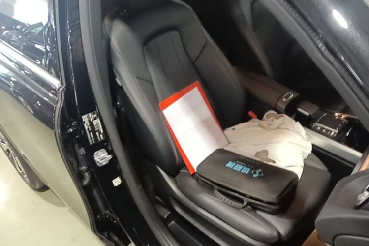 Used Mercedes-Benz GLB 2023 GLB 220 Fashion Model Right Front Seat