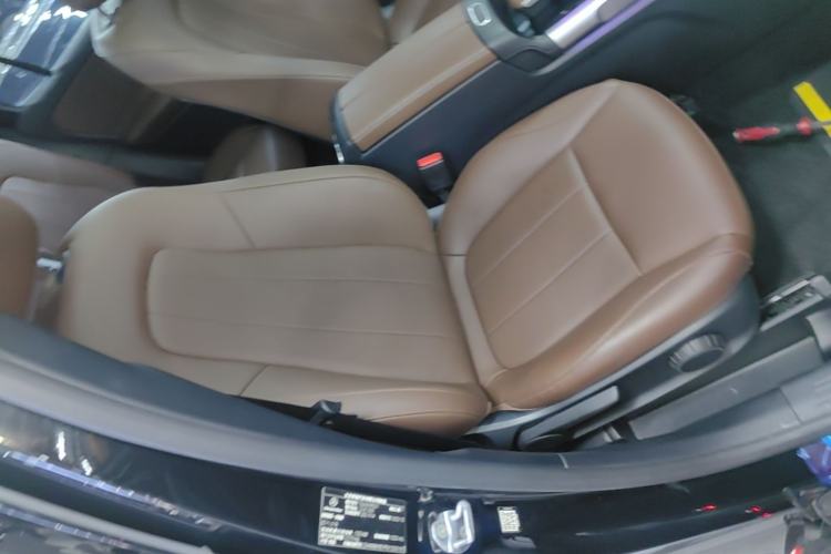 Used Mercedes-Benz GLB 2023 GLB 200 Fashion Model Right Front Seat