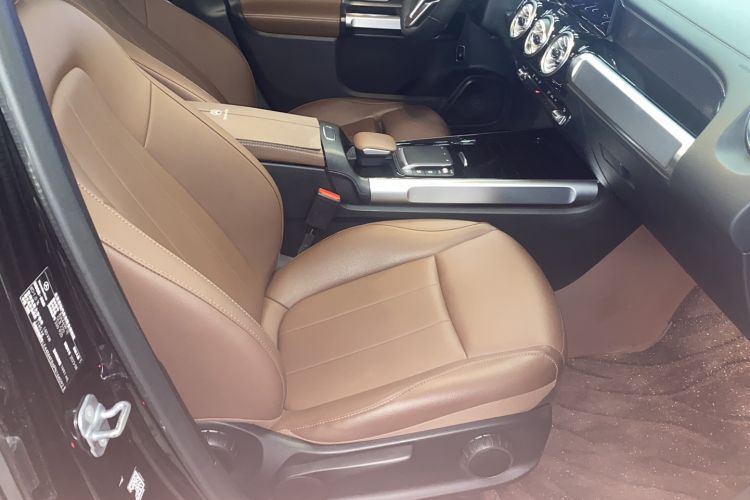 Used Mercedes-Benz GLB 2023 GLB 220 Sport Edition Right Front Seat