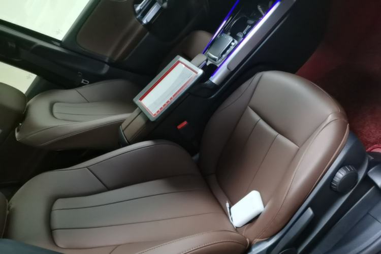 Used Mercedes-Benz GLB 2023 GLB 220 Sport Edition Right Front Seat