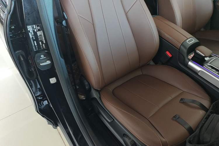Used Mercedes-Benz GLB 2023 GLB 220 Sport Edition Right Front Seat
