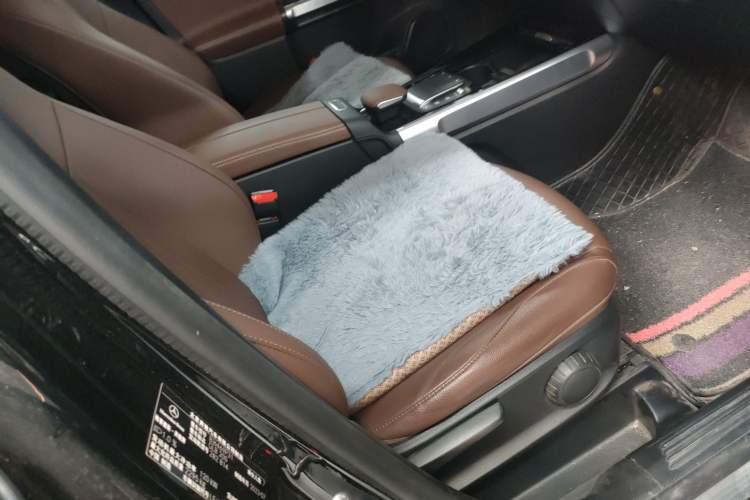 Used Mercedes-Benz GLB 2023 Refresh GLB 200 Fashion Edition Right Front Seat