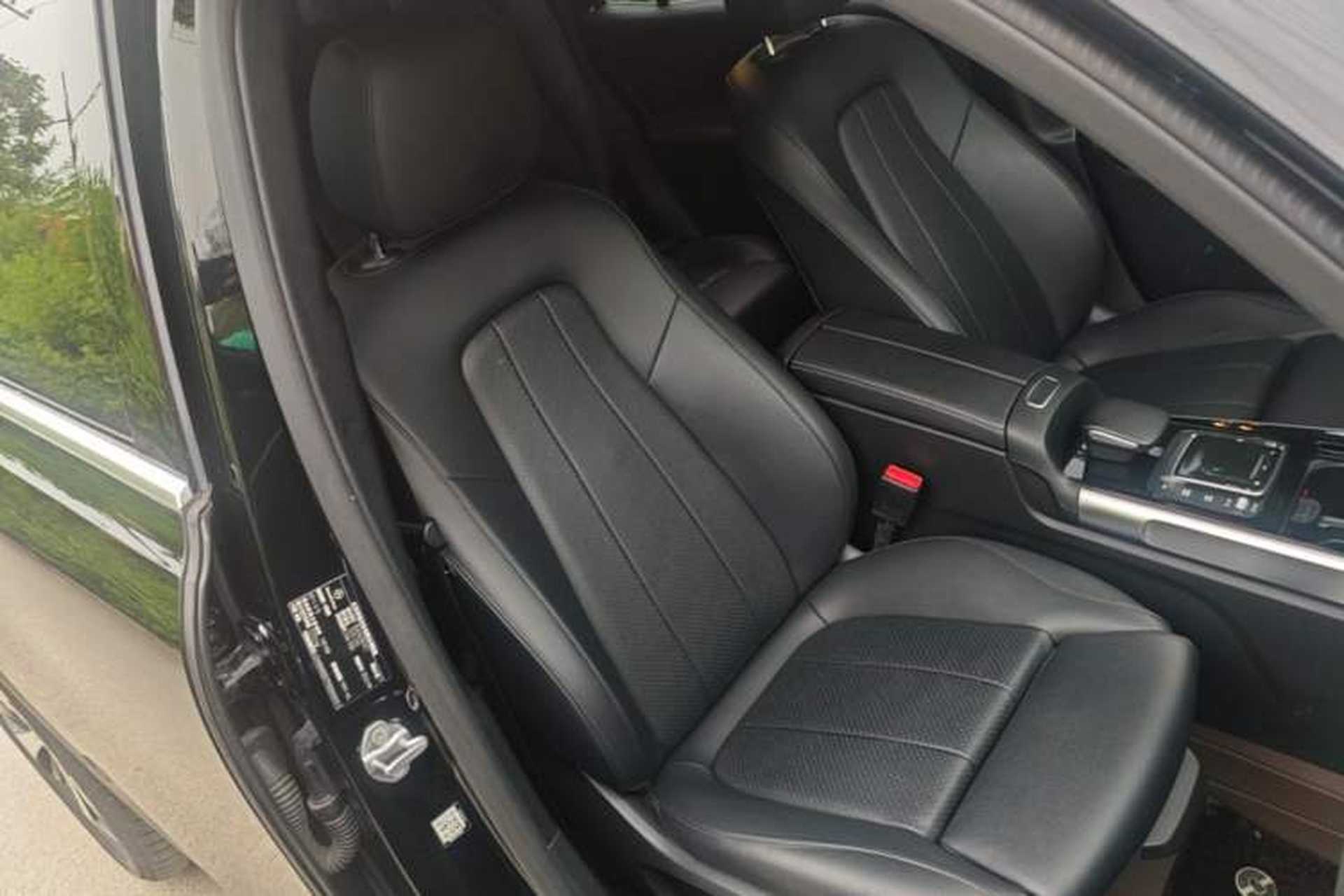 Used Mercedes-Benz GLB 2023 GLB 220 Fashion Model Right Front Seat