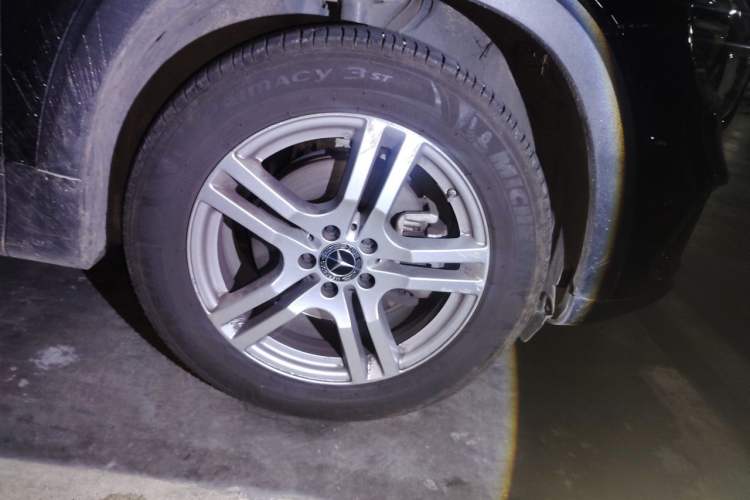 Used Mercedes-Benz GLB 2023 GLB 200 Fashion Model Right Front Wheel Hub