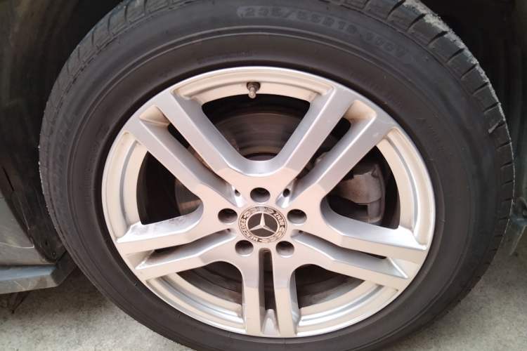 Used Mercedes-Benz GLB 2023 GLB 200 Dynamic Edition Right Front Wheel Hub