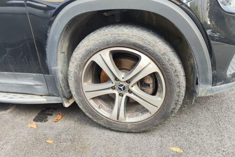 Used Mercedes-Benz GLB 2023 GLB 200 Dynamic Edition Right Front Wheel Hub