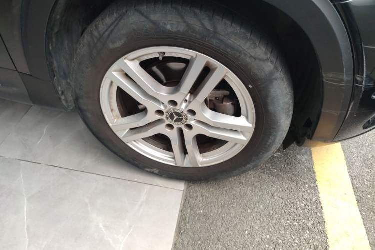 Used Mercedes-Benz GLB 2023 GLB 200 Fashion Model Right Front Wheel Hub