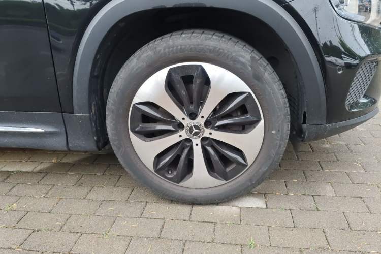 Used Mercedes-Benz GLB 2023 GLB 220 Fashion Model Right Front Wheel Hub