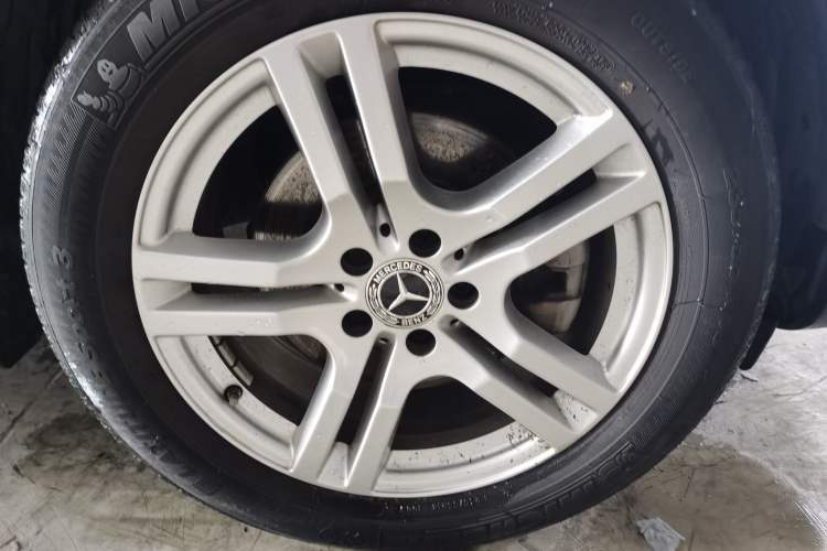 Used Mercedes-Benz GLB 2023 Refreshed GLB 200 Dynamic Edition Right Front Wheel Hub