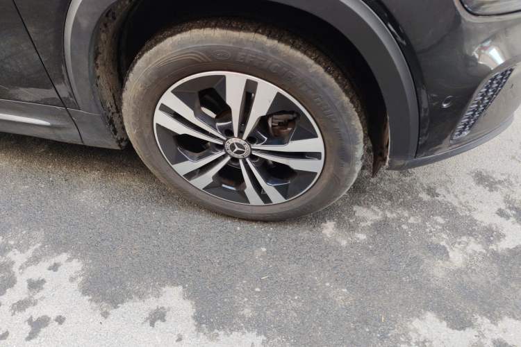 Used Mercedes-Benz GLB 2023 Refreshed GLB 200 Dynamic Edition Right Front Wheel Hub
