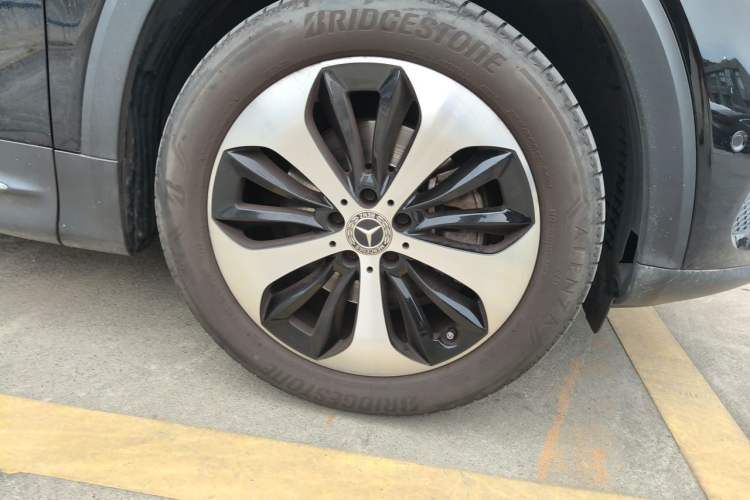 Used Mercedes-Benz GLB 2023 GLB 220 Fashion Model Right Front Wheel Hub