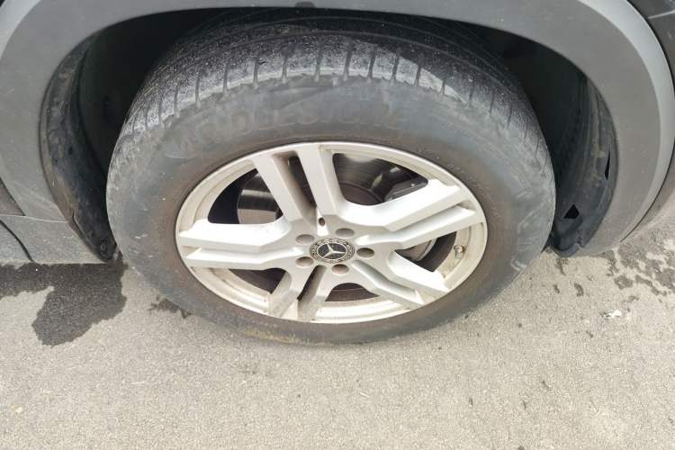 Used Mercedes-Benz GLB 2023 GLB 220 Sport Edition Right Front Wheel Hub